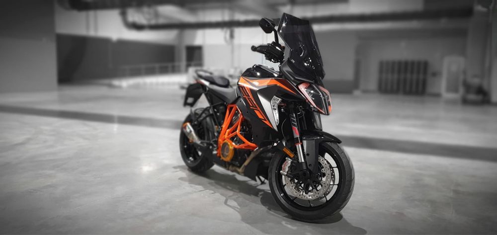 KTM 1290 super duke gt