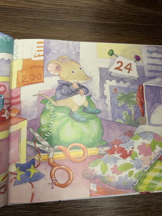 Книга Таємниця різдвяного мишеняти