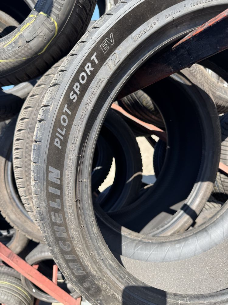 255 40 20 Michelin pilot sport tv. 23 pik