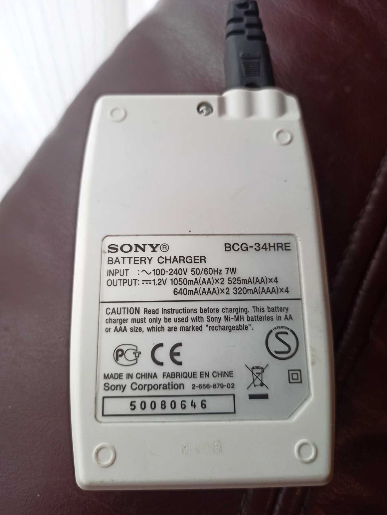 Зарядний пристрій Sony BCG-34HRE Зарядне