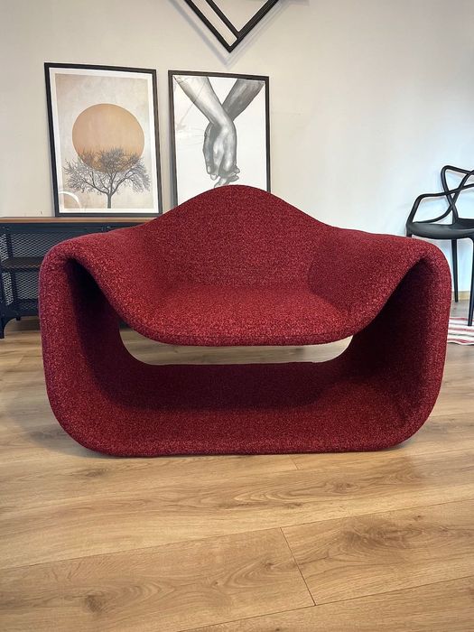 Fotel nowoczesny minimalistyczny materiał typu boucle