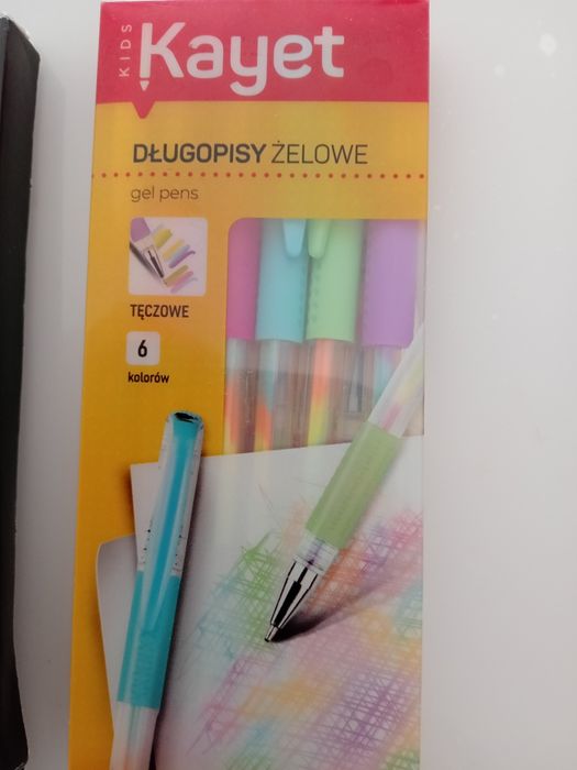 Zestaw długopisów żelowych.