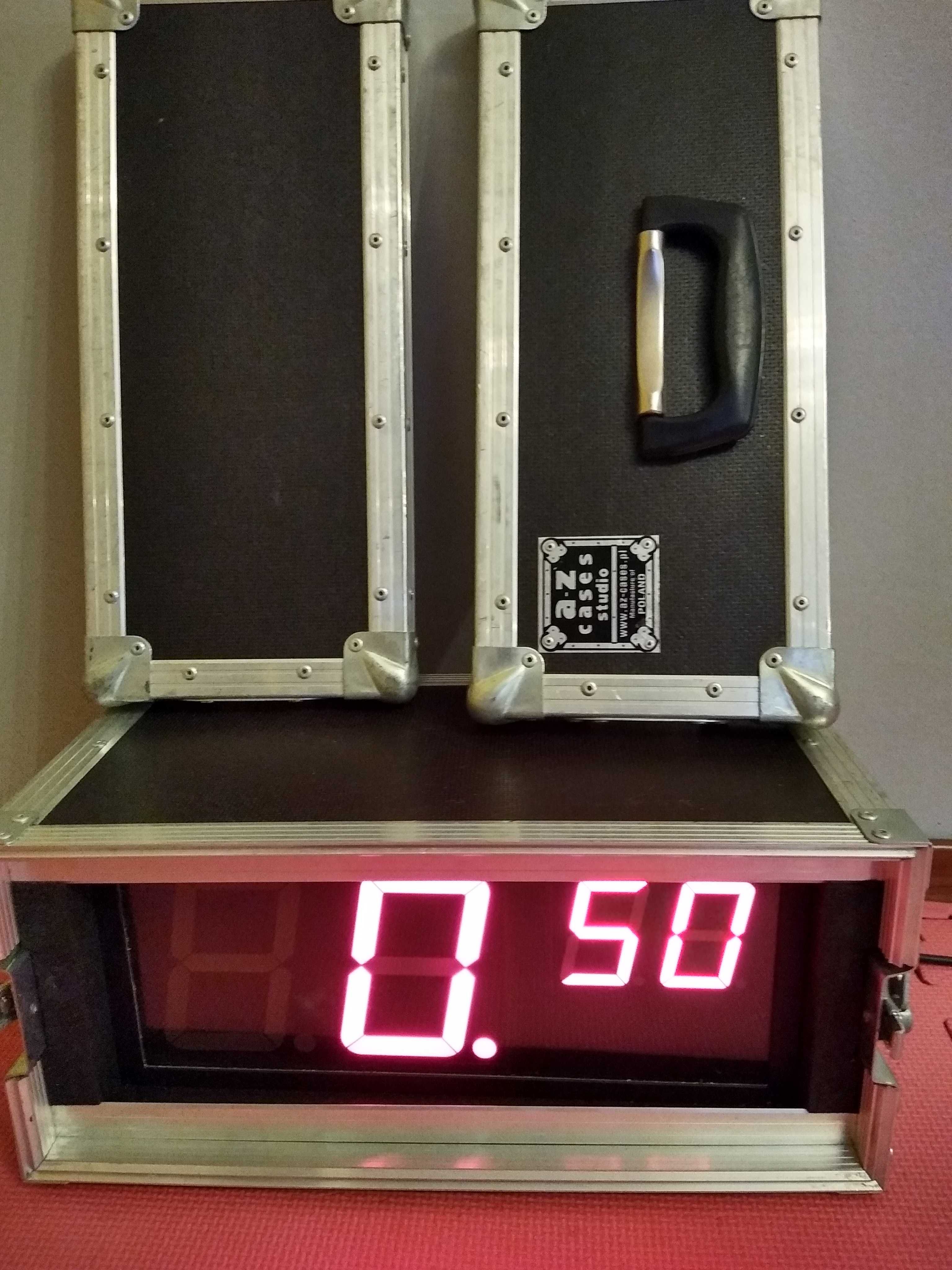 Zegar minutnik cyfrowy sterowany pilotem w kuferku case+