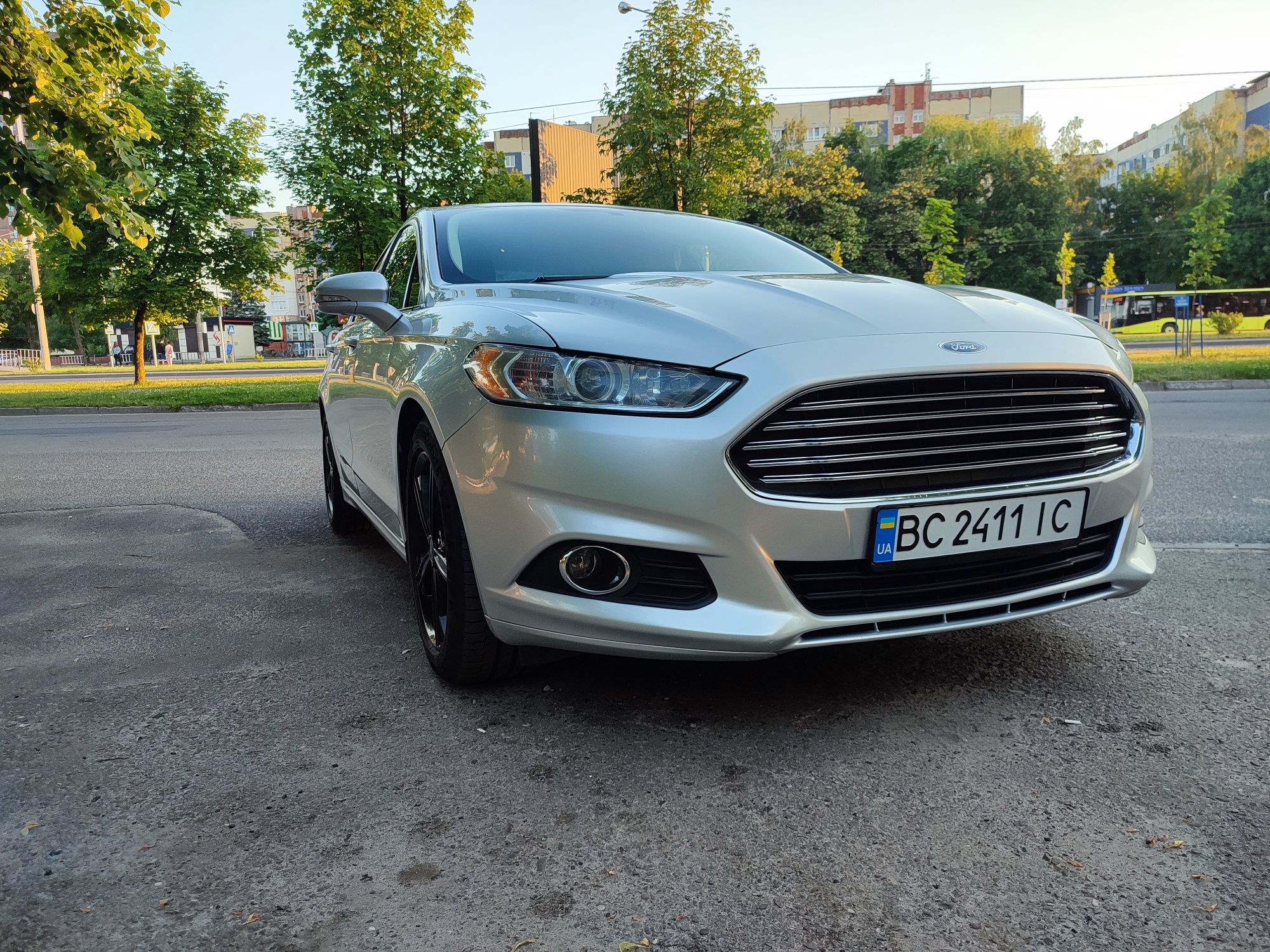 Ford Fusion SE 2016
