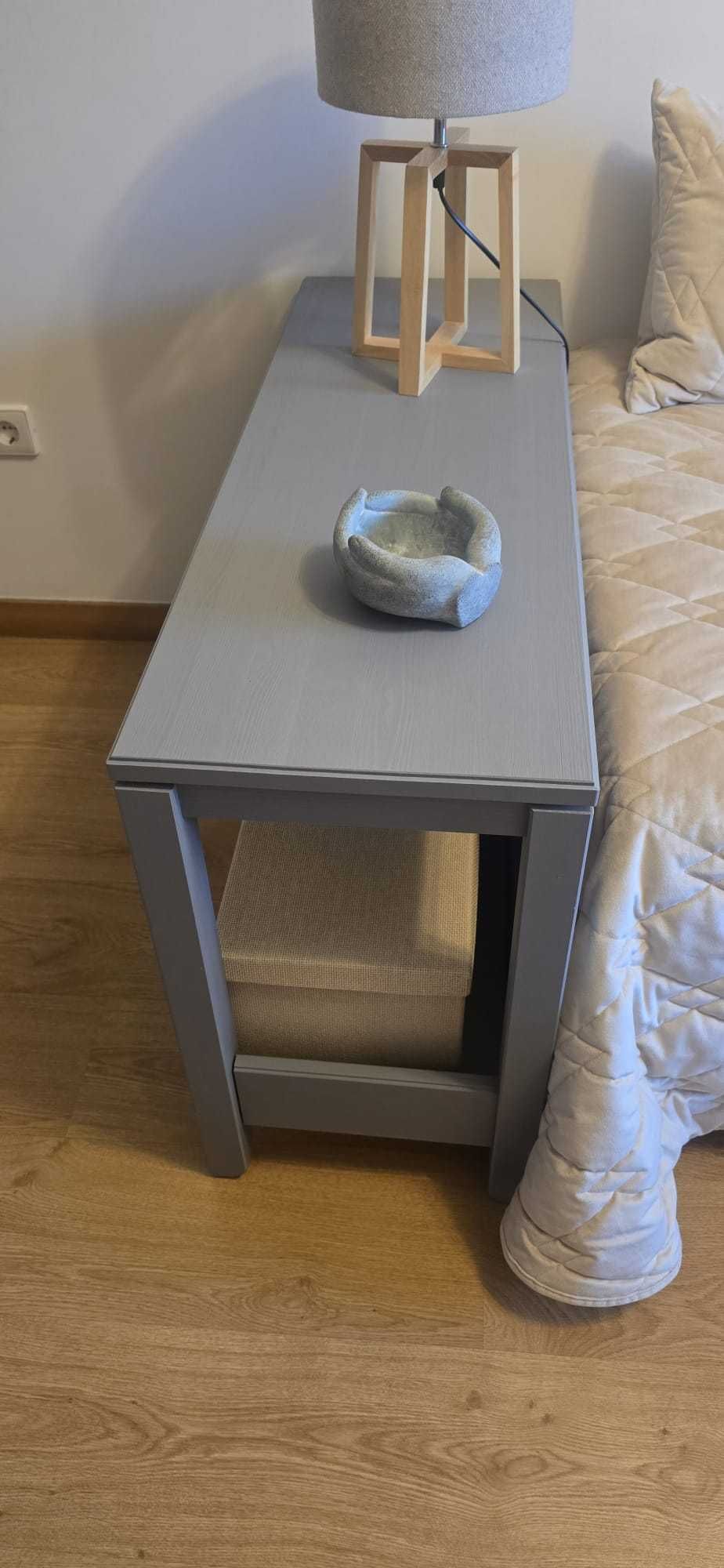 Consola Cinza para quarto ou sala