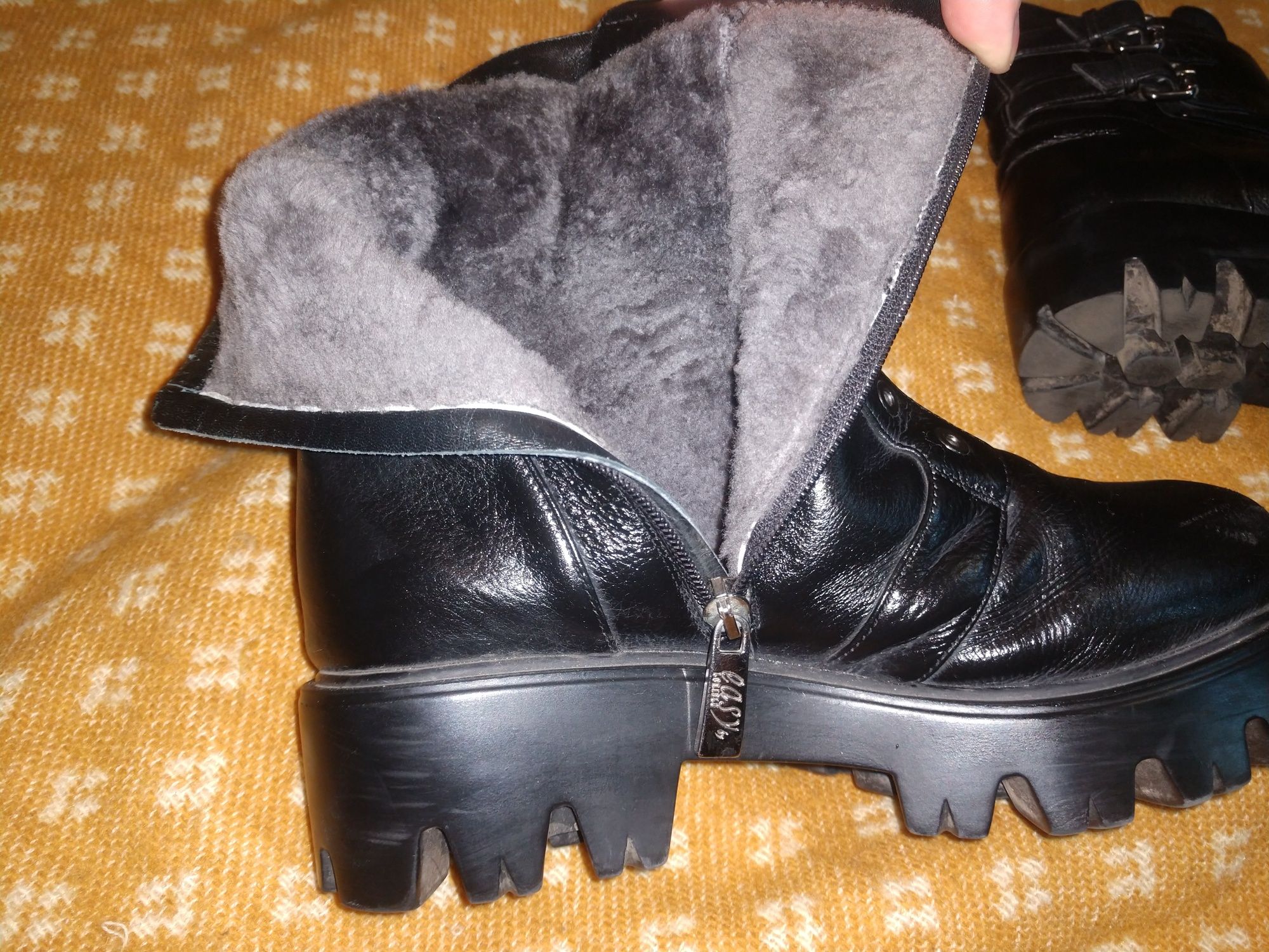 Зимние ботинки  на меху