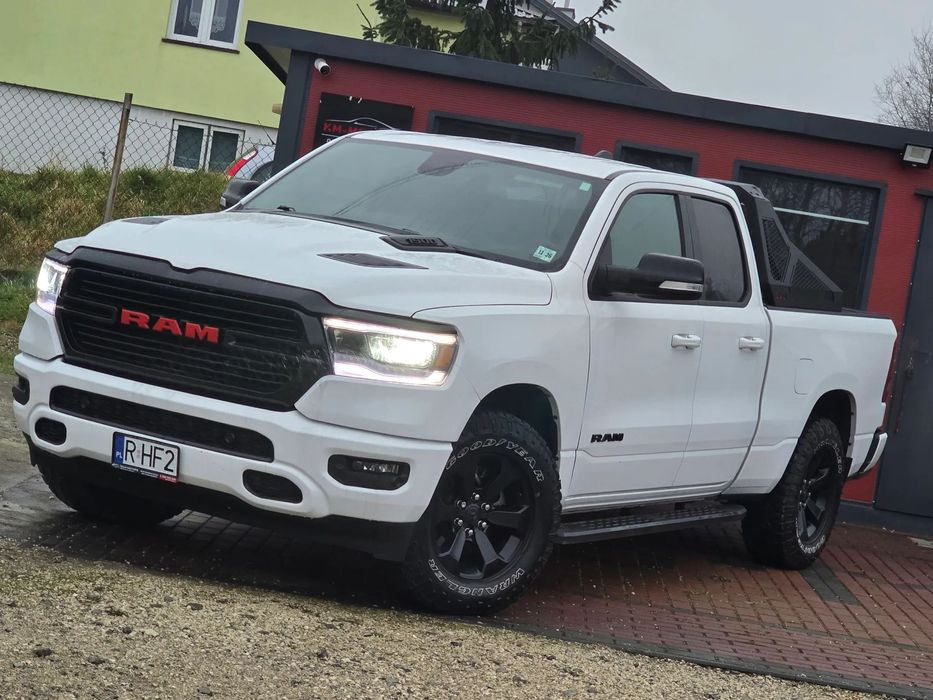 RAM 1500 Ram 1500 bighorn quad cab 36 tys. Km 5.7 HEMI 4x4 fv23% lpg