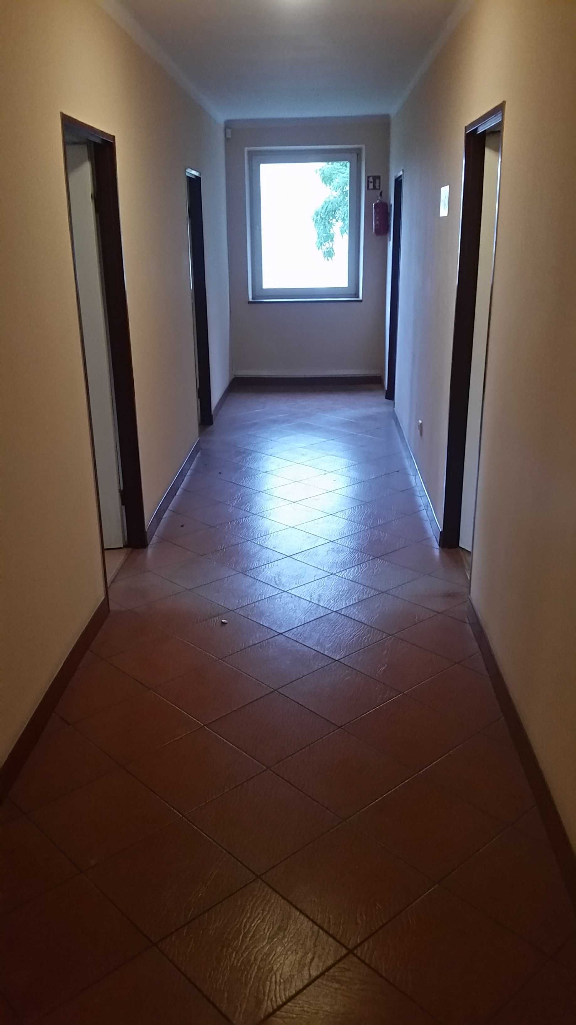 Budynek Biurowy / Usługowy, Biurowiec Nowa Sól