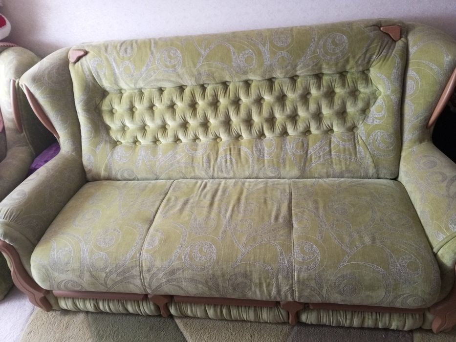 Продам диван і крісло