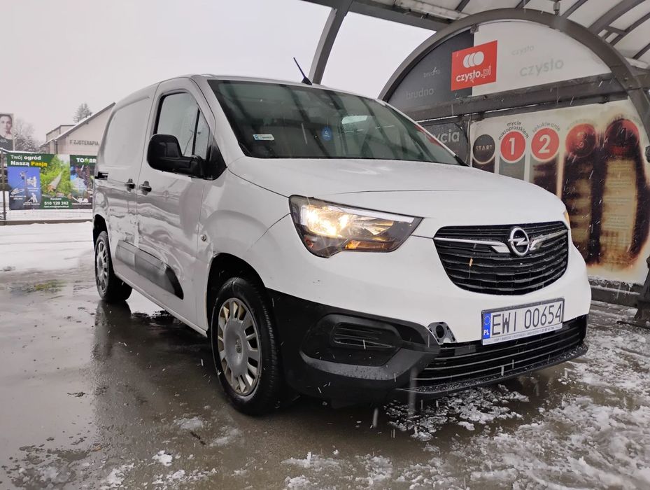 Opel COMBO  2019r, 1.5Diesel 102KM. Przebieg 149000km. Auto zadbane.