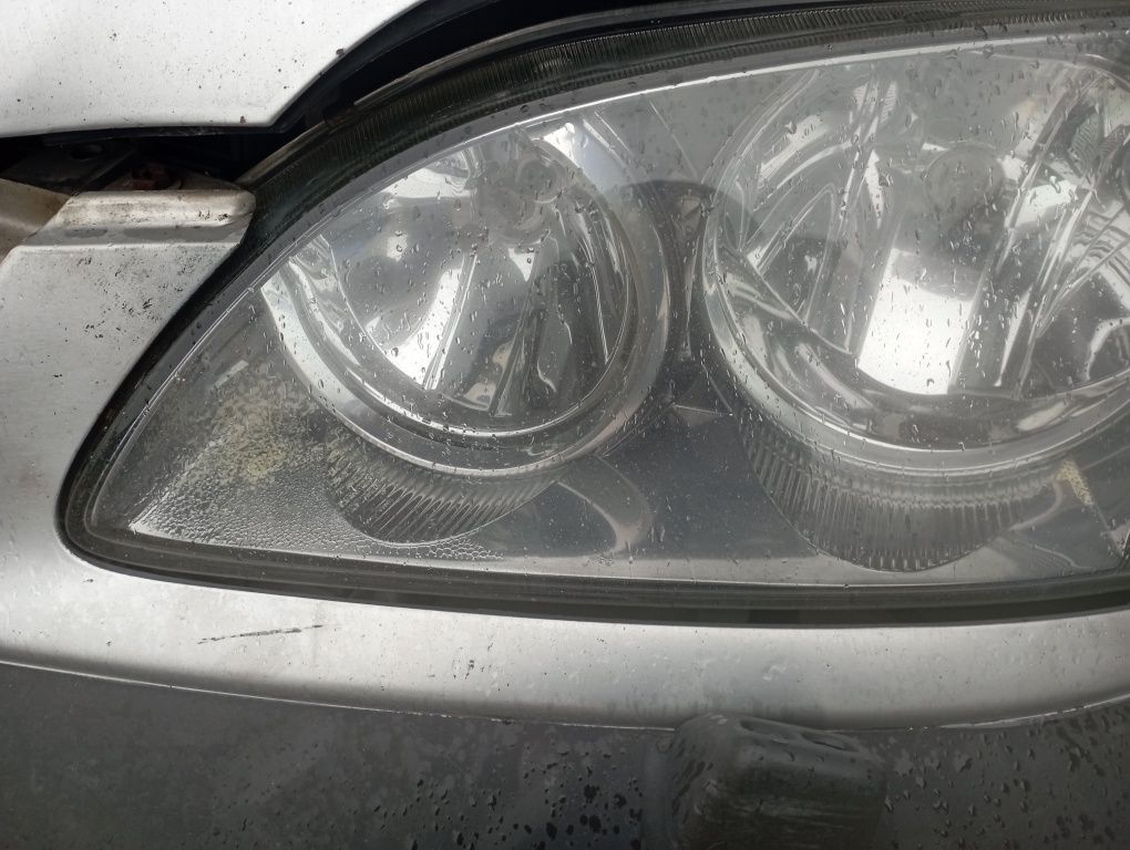 Ótica de Toyota Avensis T22 1.6VVTI