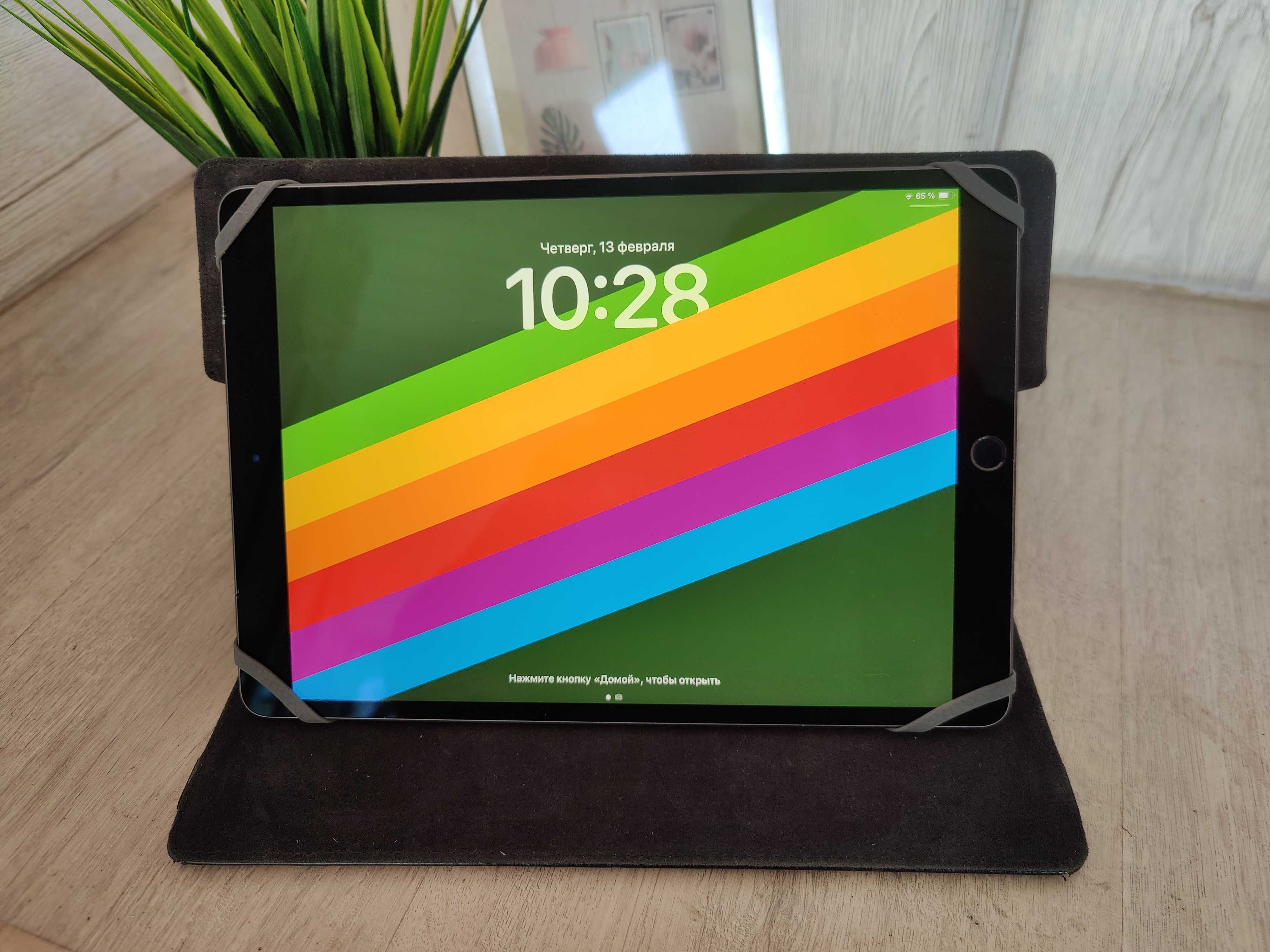 Планшет Ipad Air 3 256Gb 4G A2153  ios 18.2