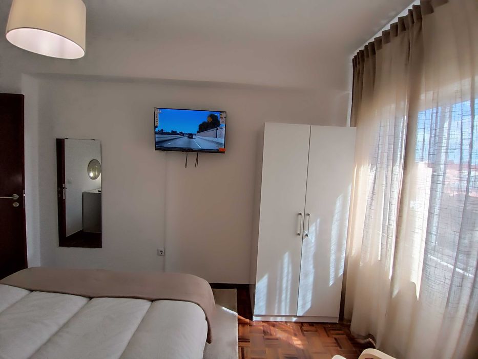 Quarto de Solteiro Mobilado para Arrendamento - Alhos Vedros