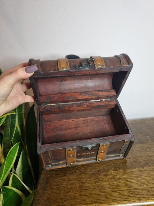 Kuferek skrzynka drewniany skarb