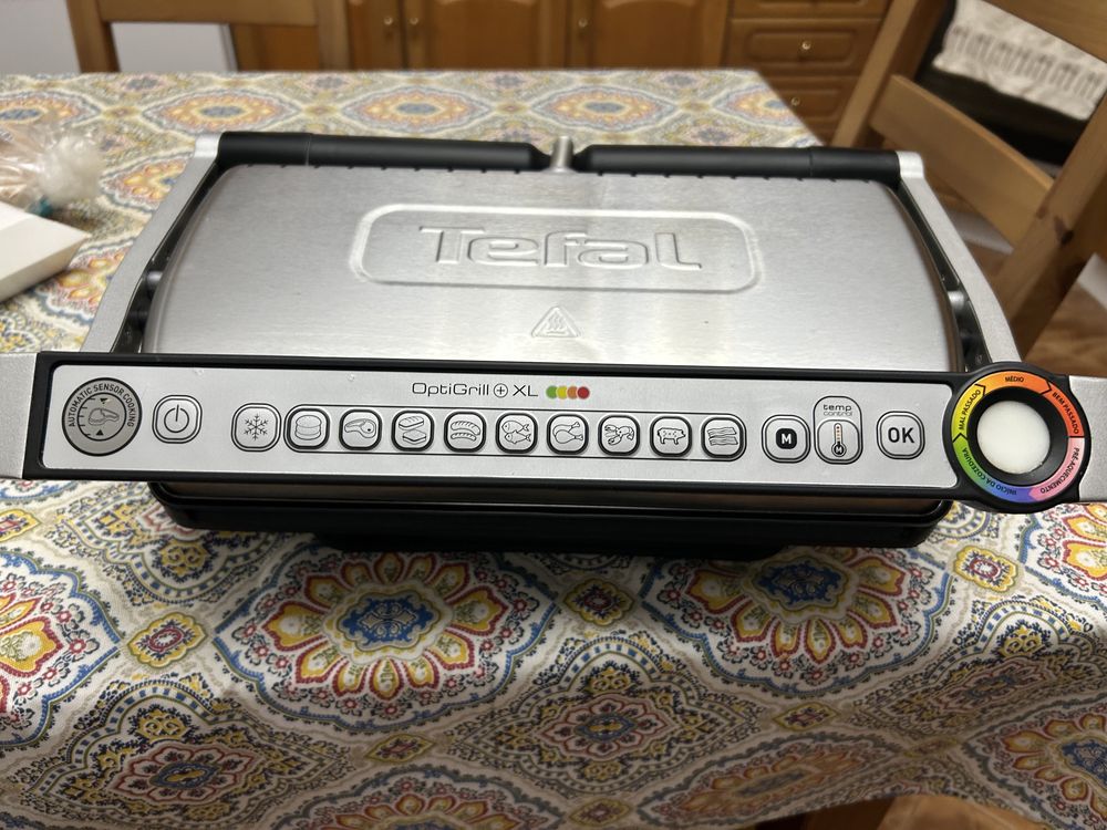 Grelhador Optgril XL da Tefal. Muito pouco uso.