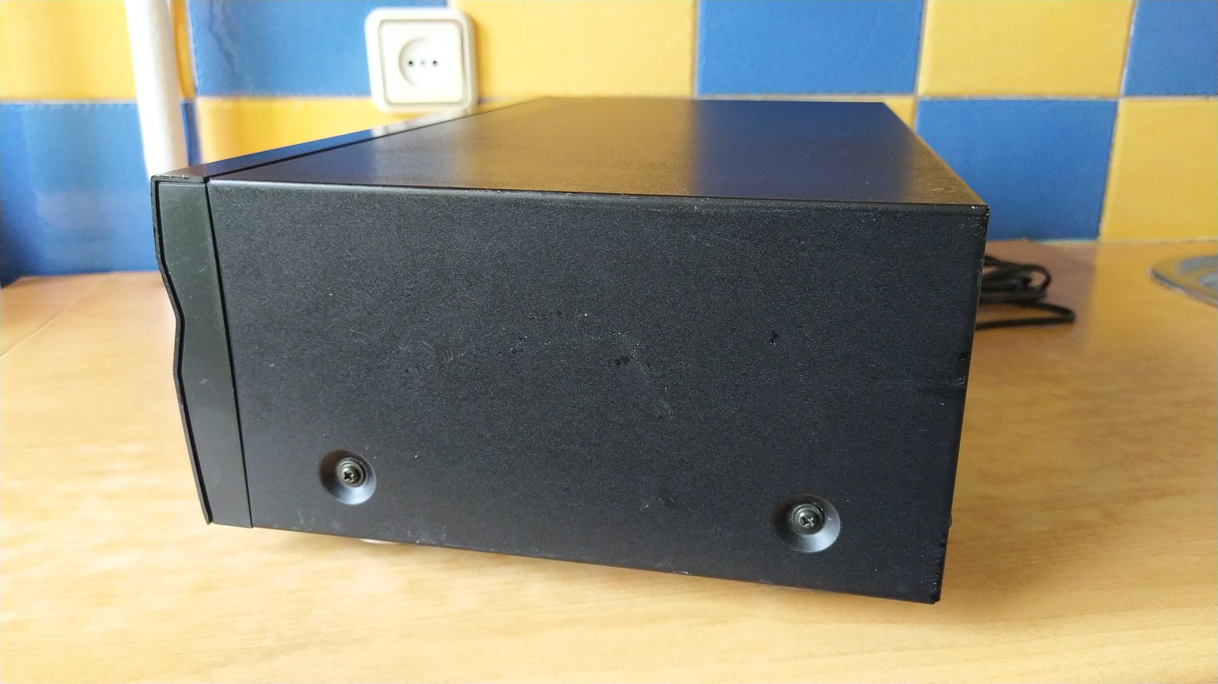 Кассетная дека Yamaha KX-W321
Auto Reverse Double Cassette Deck
