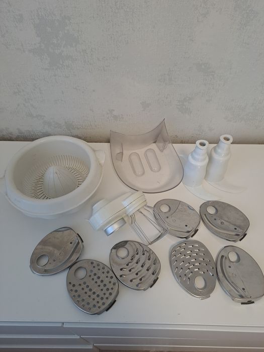 Кухонний комбайн philips на запчастини,комплектуючі 7745