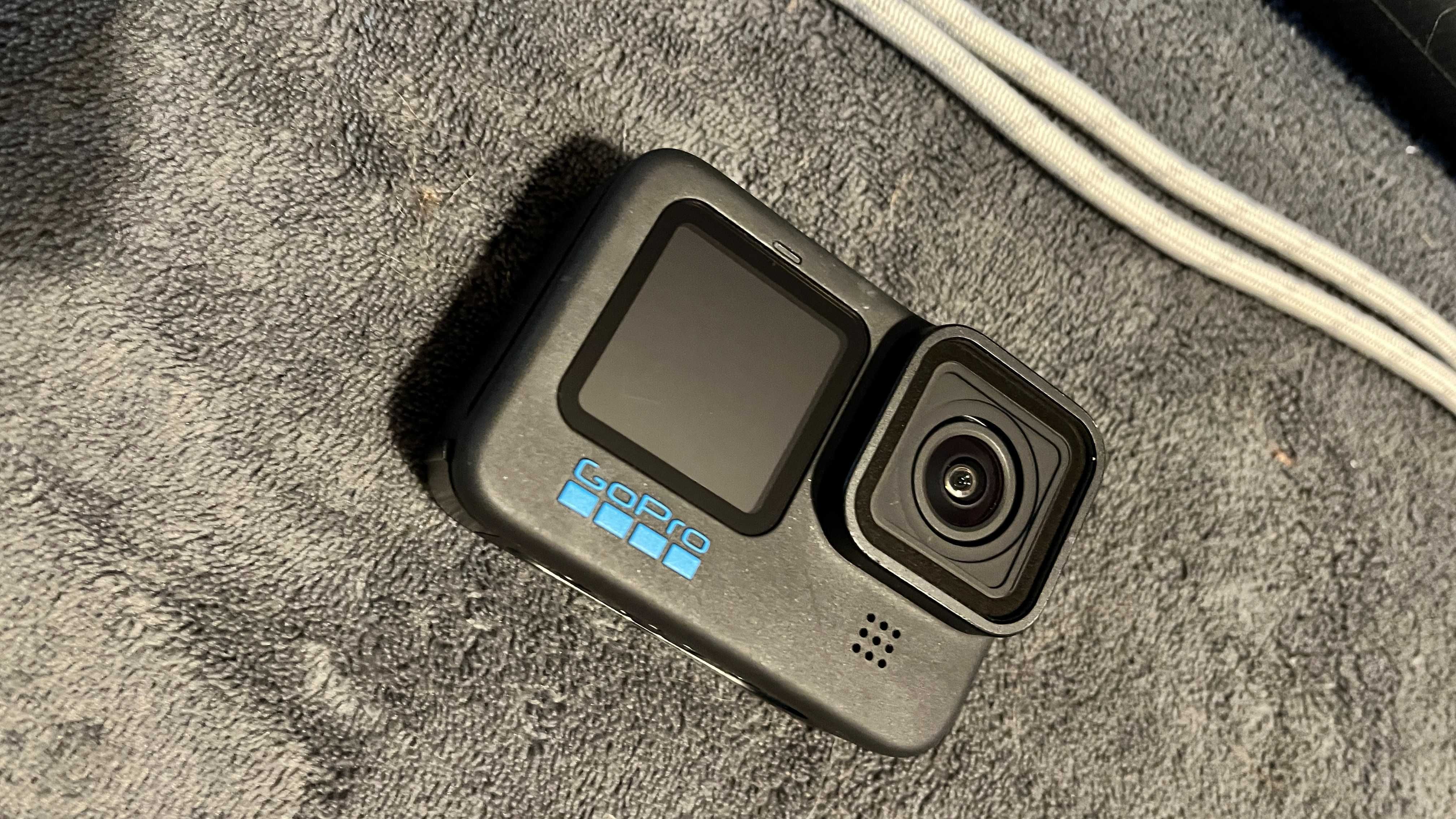 GoPro Hero 11 Black com todos acessórios comprado em 2 jan/23