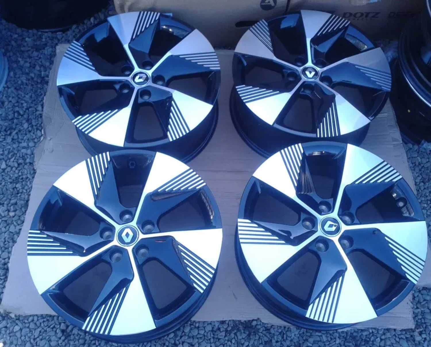 Felgi Alu R18'' 5x114.3 laguna captur koleos trafic vivaro talento