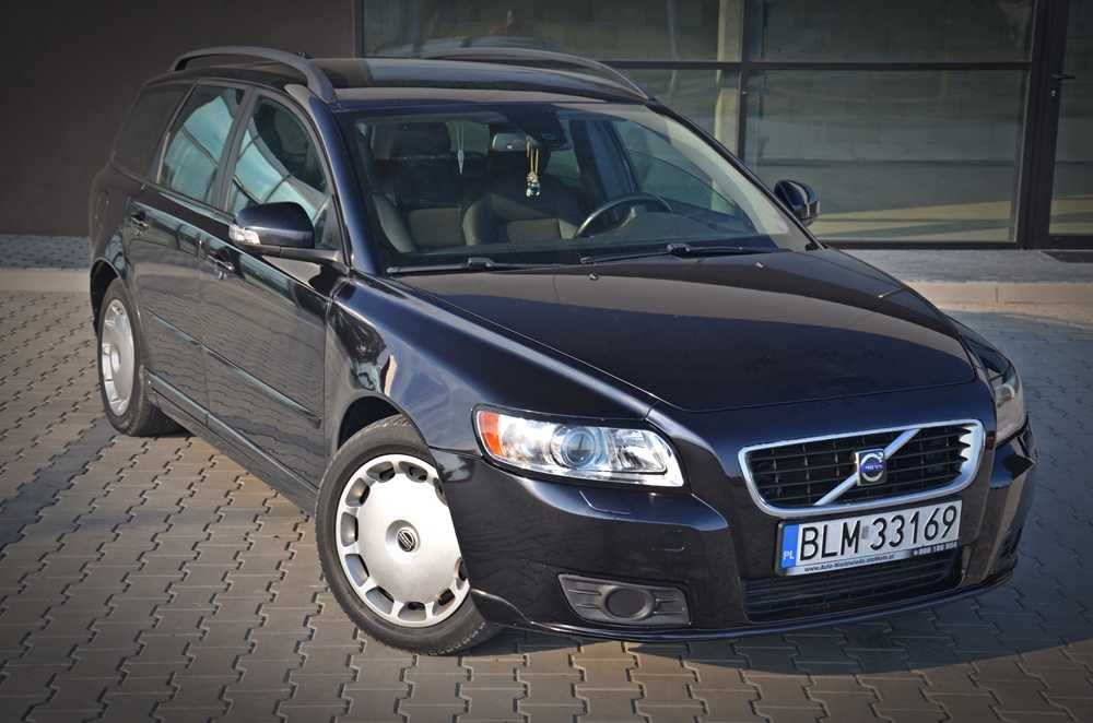 Volvo V50 Xenon Zarej. !