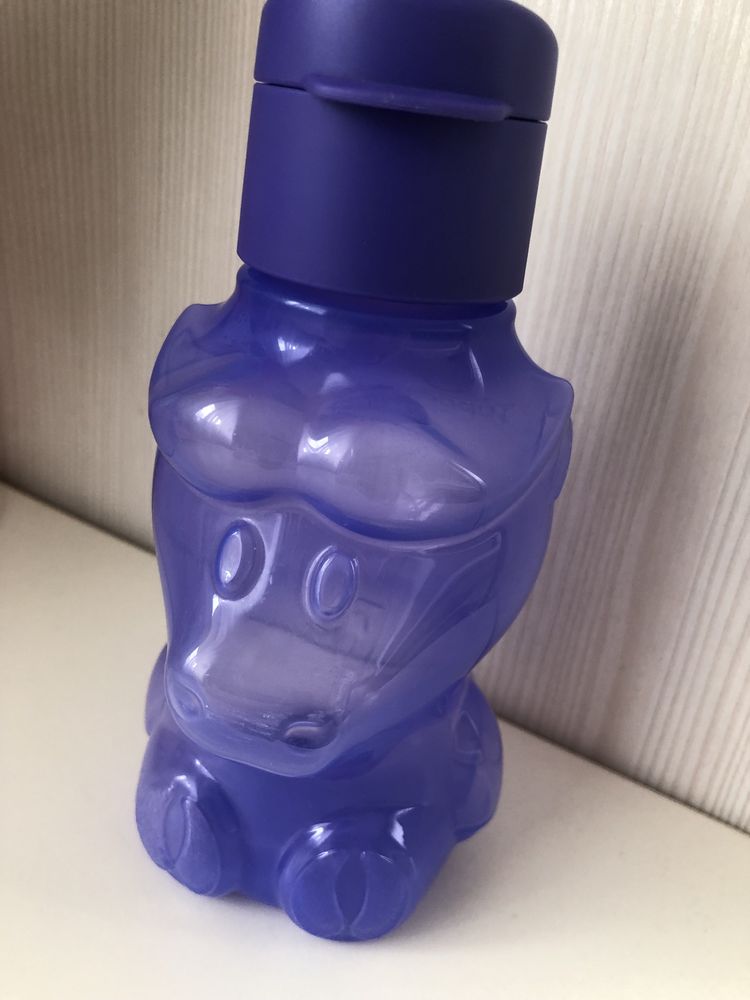 Tupperware еко-пляшка з клапаном.