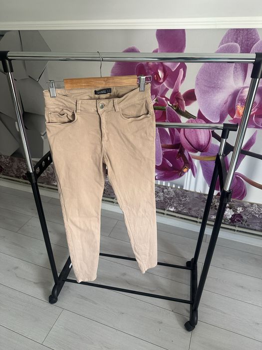 Zara джинси розмір 40(будуть на м)
