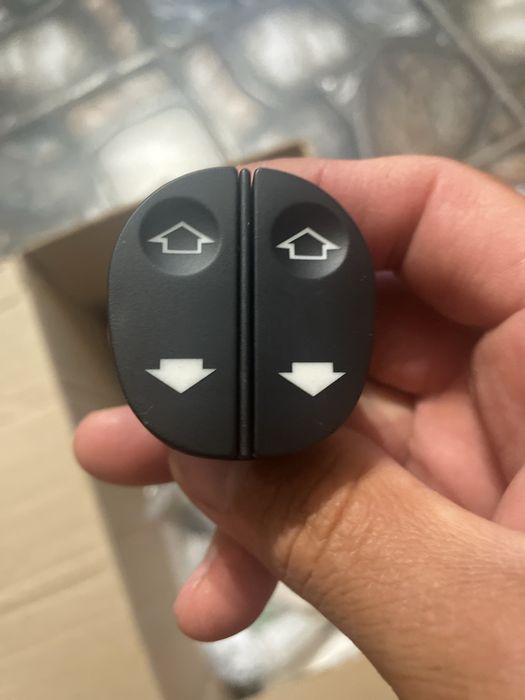 Кнопка склопідіймача Ford Fiesta Fusion KA Puma Transit вантажівок