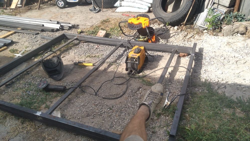 Выполняю строительные услуги