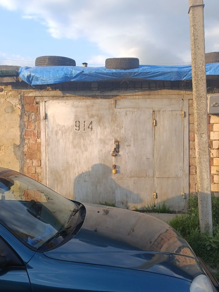 Продається гараж в кооперативі#2 на Південно-Кільцевій 6500 доларів.