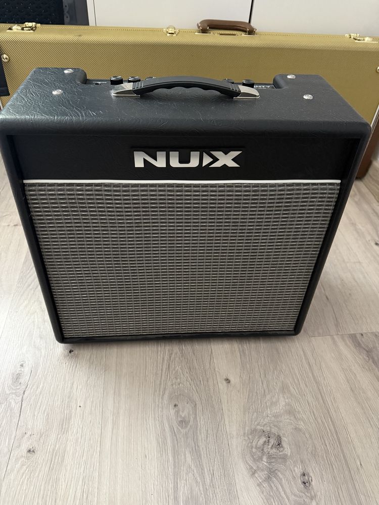 Wzmacniacz gitarowy Nux Mighty 40 BT