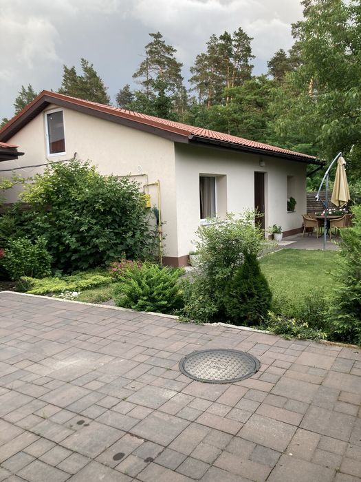 Подобова оренда будинку