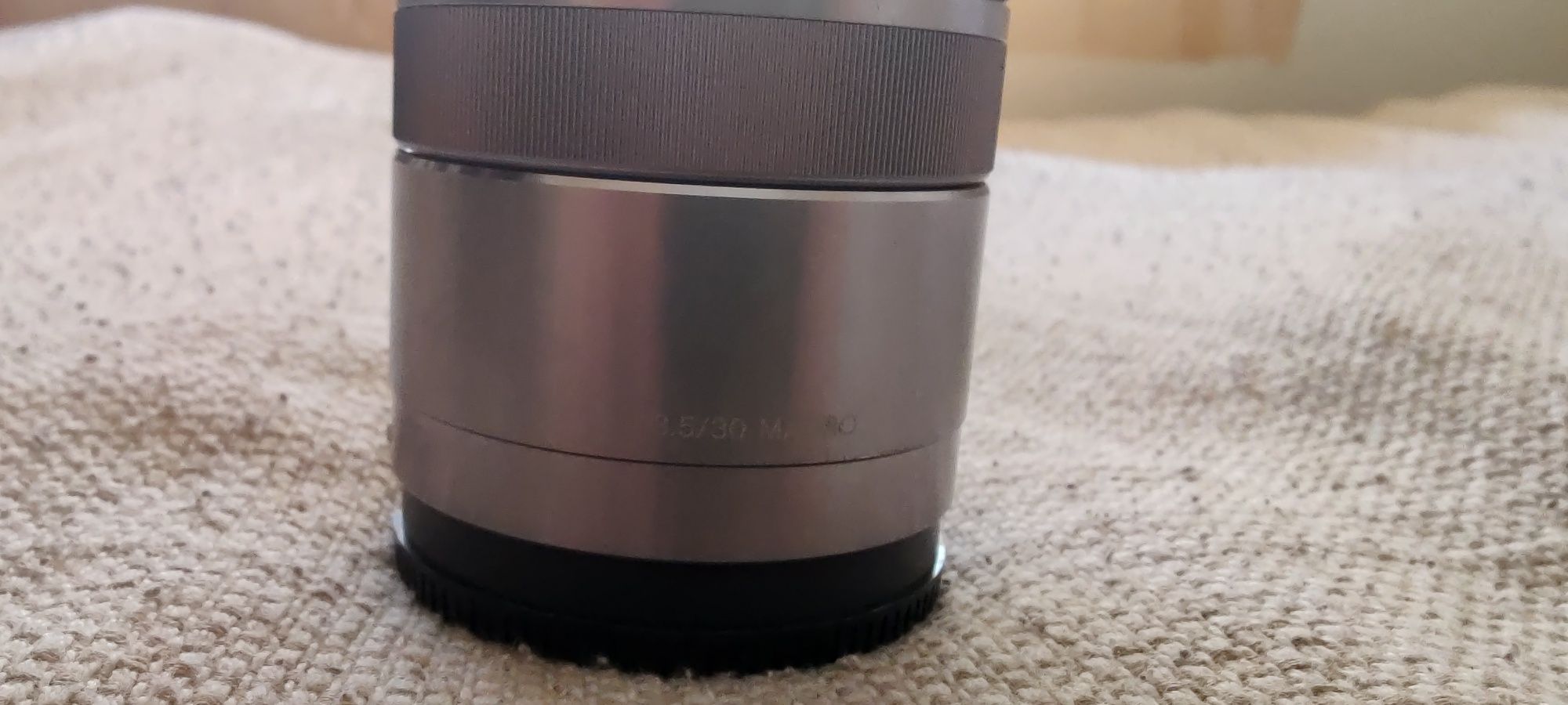 Sony sel30 mm Macro