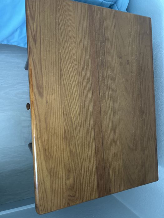 Mesa de cabeceira