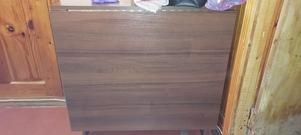 Стол, отличное состояние