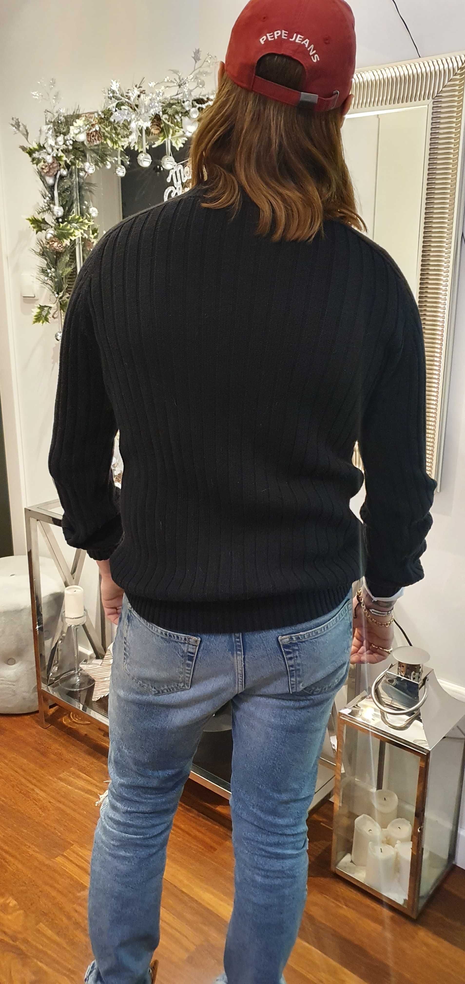 Sweter  męski francuskiej marki Rochas  czarny rozmiar L