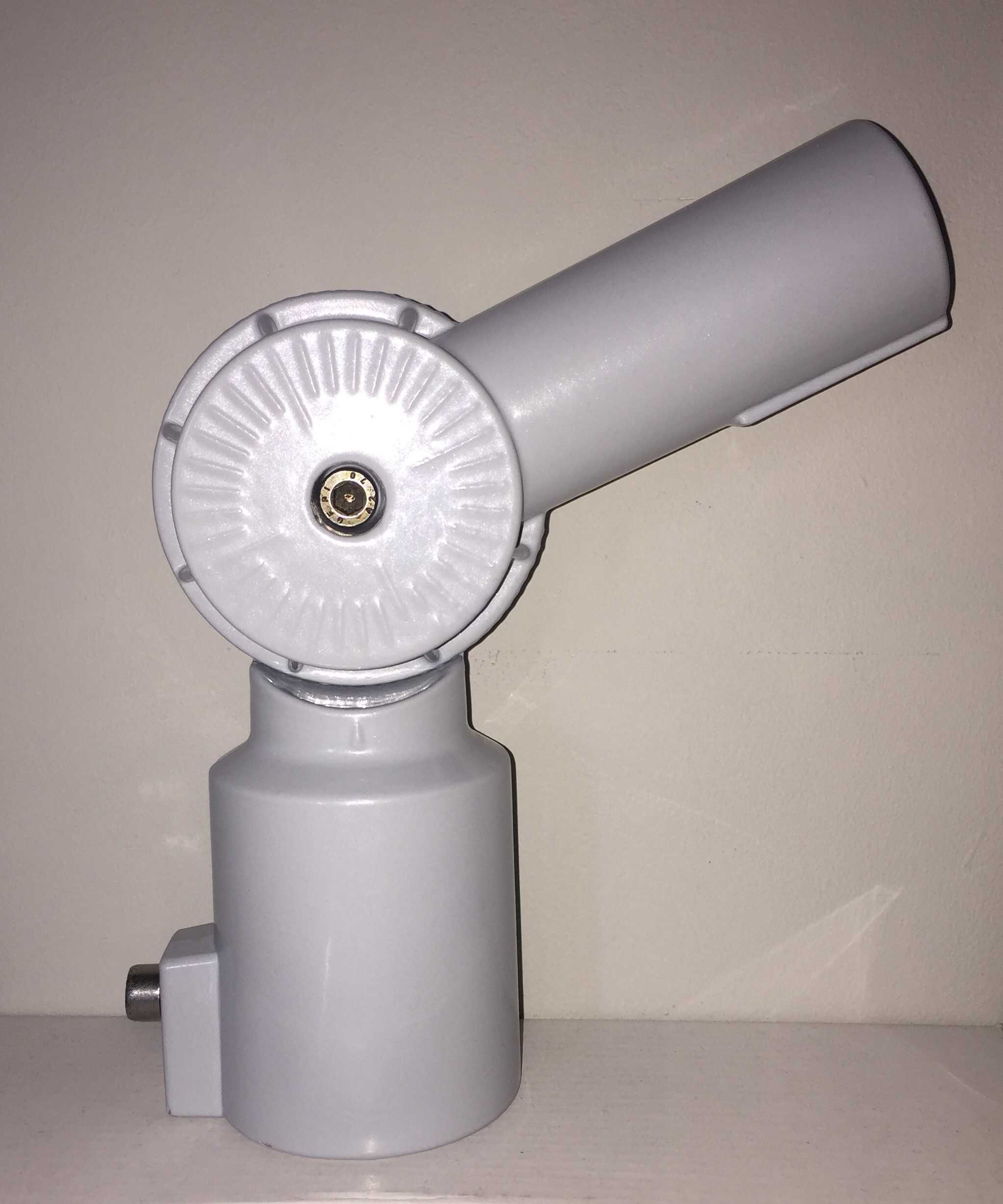 Uchwyt lampy do oprawy oświetlenia ulicznego regulowany typu U-1