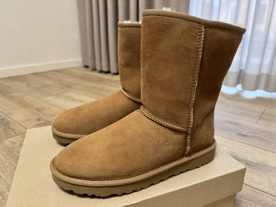 Продам UGG оригінал, 39 розмір(25 см)
