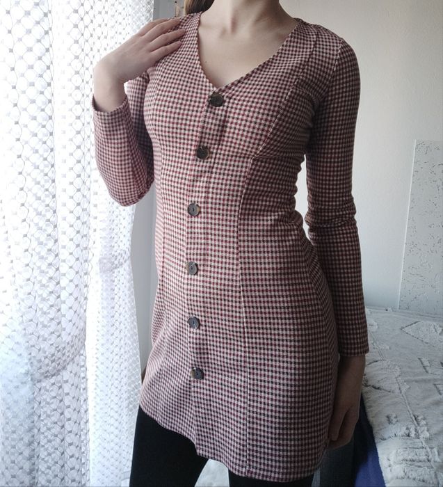 Śliczna krótka sukienka w kratkę w stylu vintage