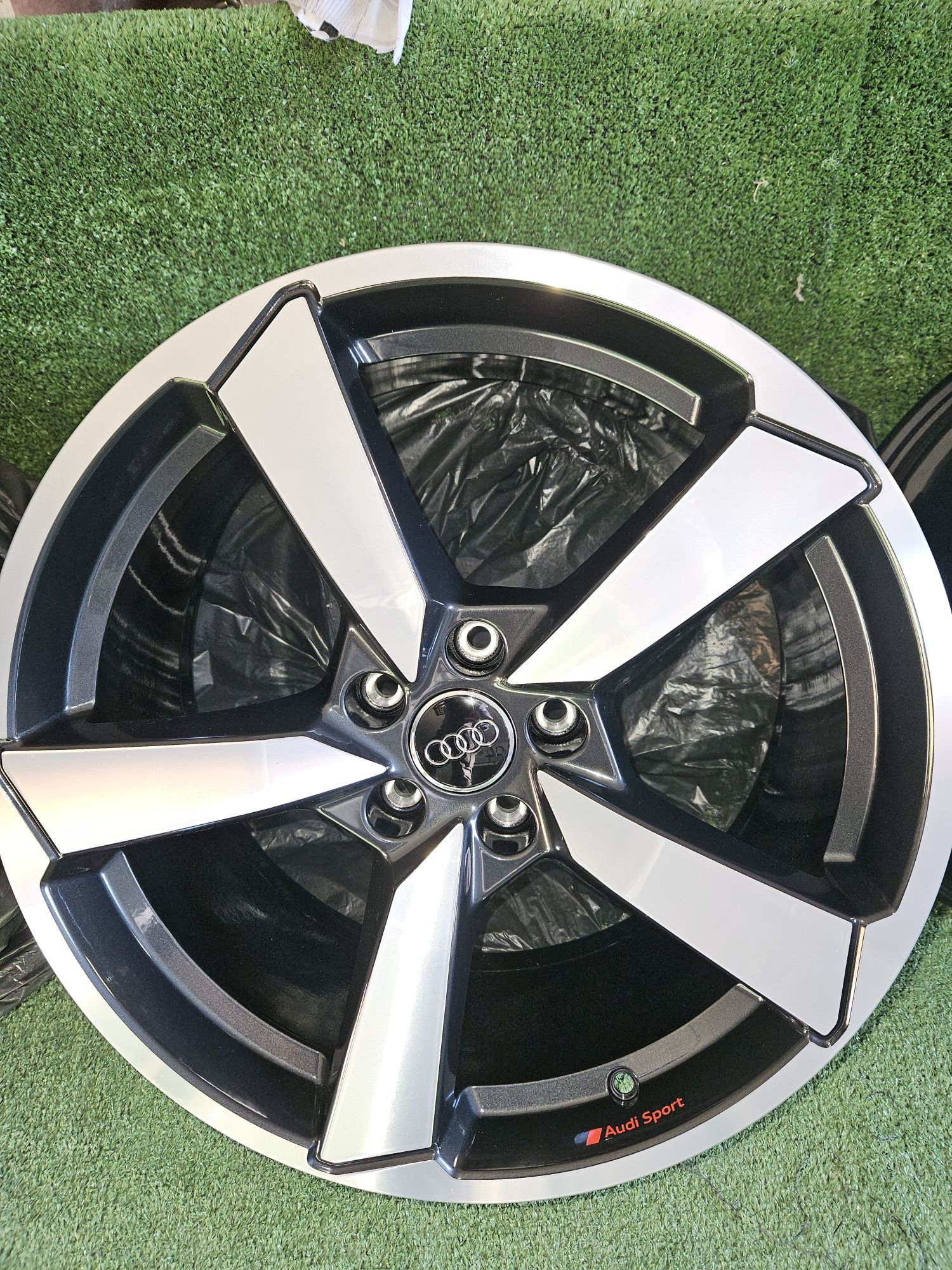 Sprzedam Alufelgi Orginalne Audi 5x112 19 A4 A5 A6 A7 A8 q5 q7 Nowe