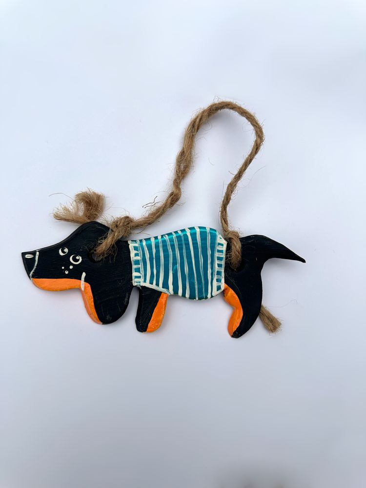 Ceramiczna gliniana zawieszka jamnik dachshund pies psiara prezet boho