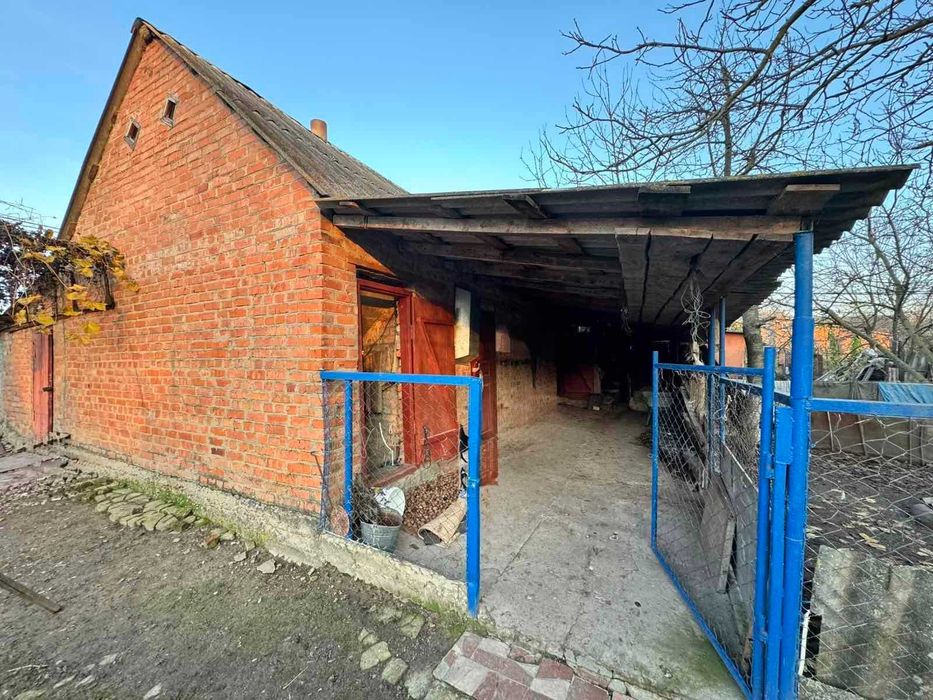 Продаж окремостоячого будинку в смт Турбів