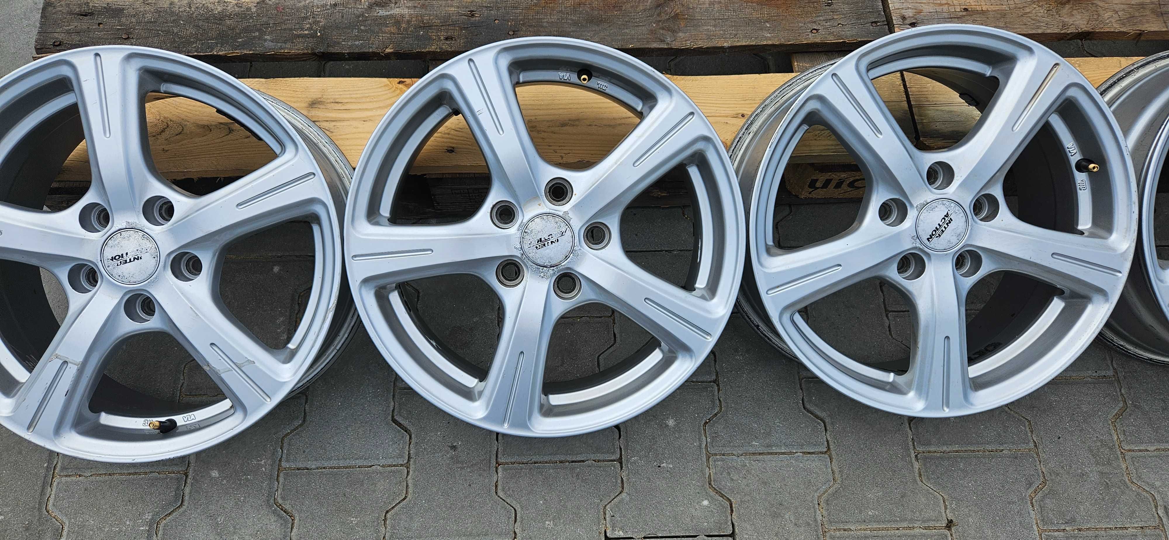Felgi 16 cali InterAction 6jx16 5x114.3 et45 fi70