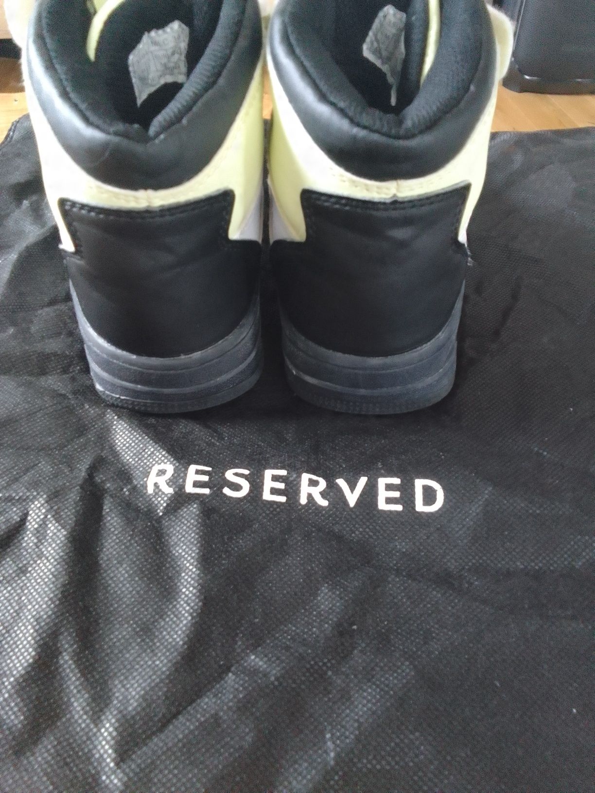 Buty Reserved 34