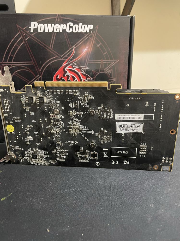 Видеокарта Rx 560 2 gb в отдичном состоянии