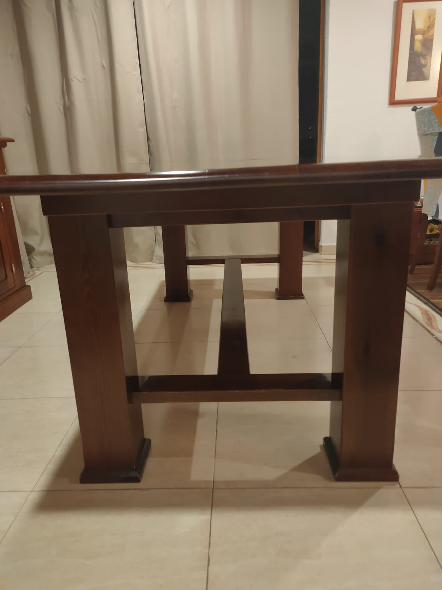 Conjunto mesa e cadeiras