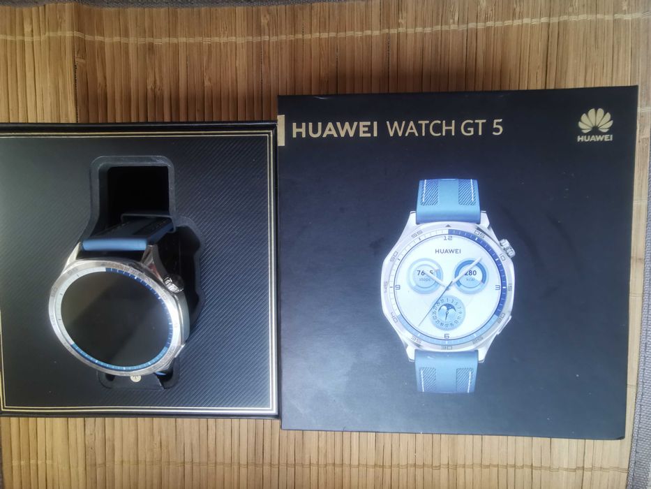 smartwatch Huawei GT 5 - komplet