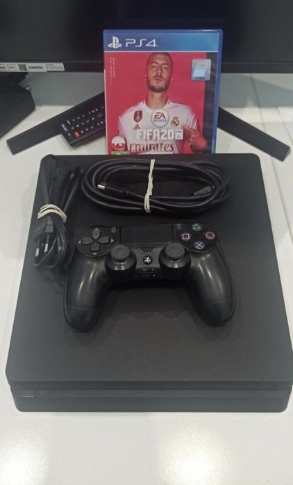 Ps4 slim konsola