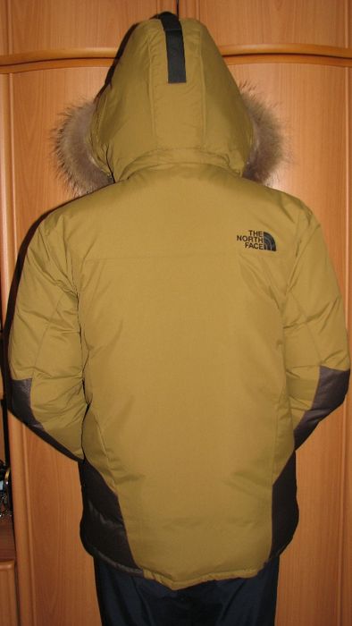 Новая ( с бирками) зимняя куртка The North Face.