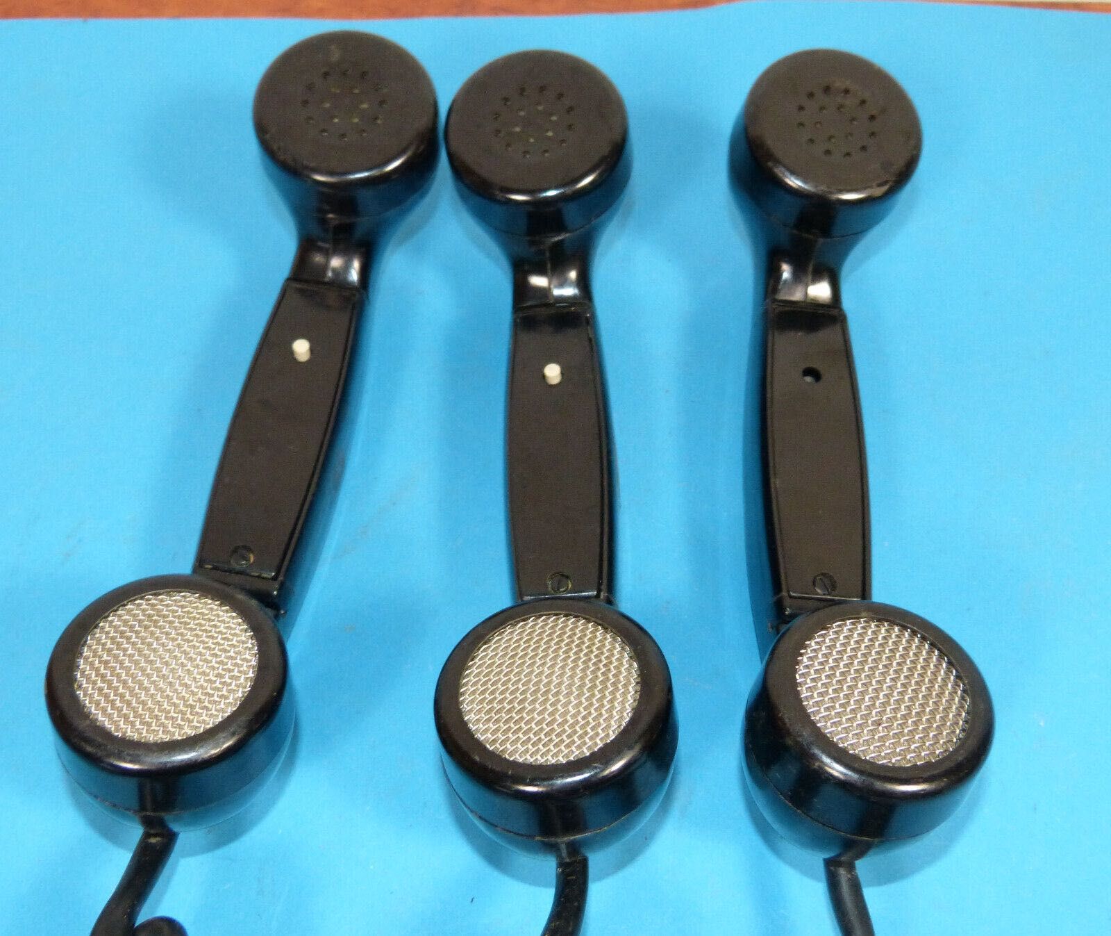 3 Auscultadores de telefones antigos , de uso militar