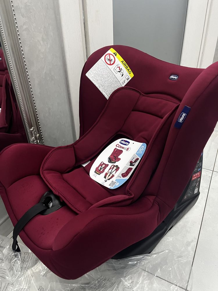 Автокрісло Chicco Cosmos